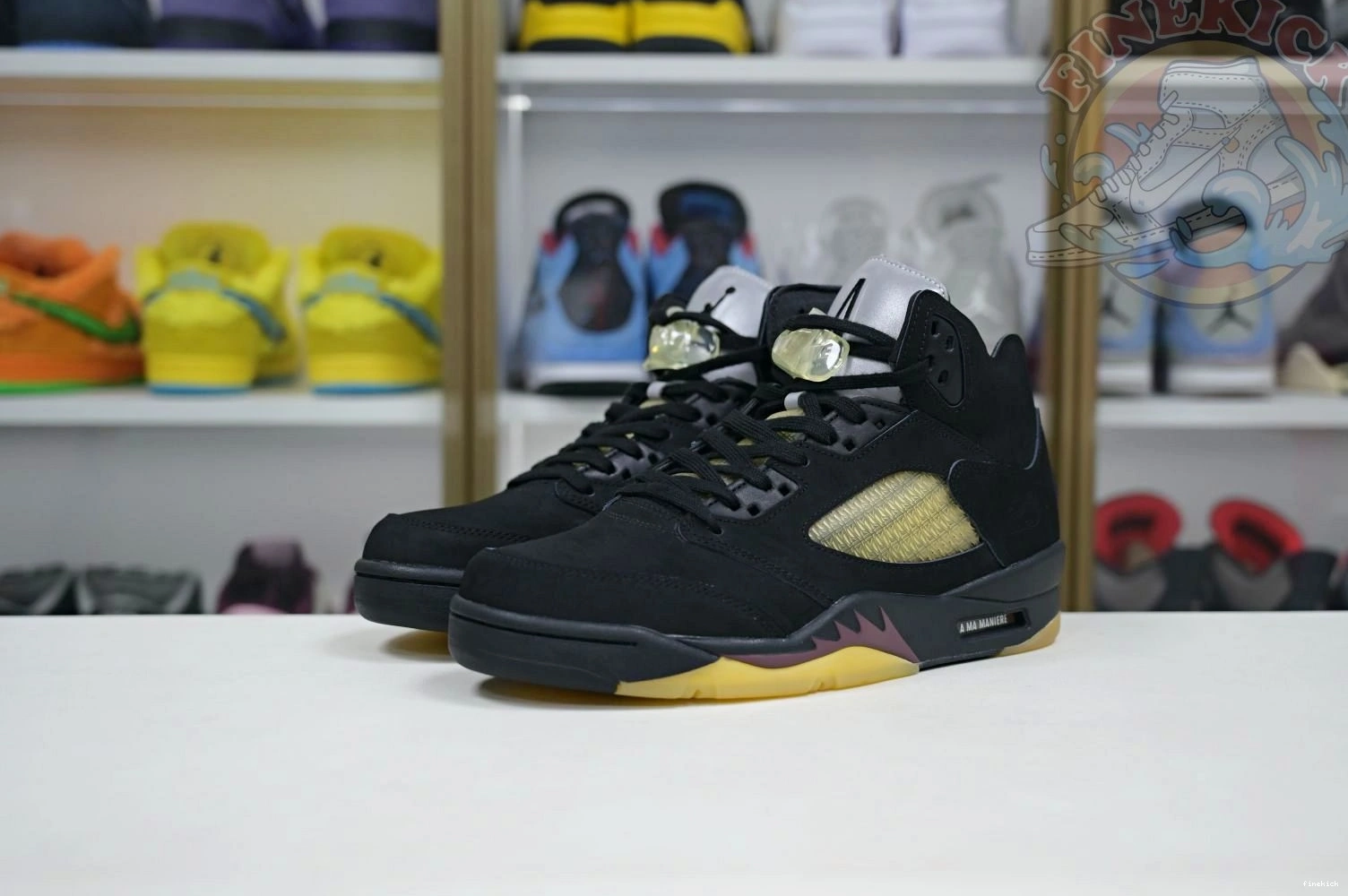 A Air MANIÉRE 5 x Jordan MA 0121